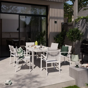 כיסא אוכל לחצר עם ידיות צבע לבן LYRA