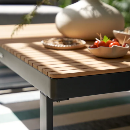 מערכת ישיבה מאלומיניום אפור כהה משולב עץ טיק PERSEA