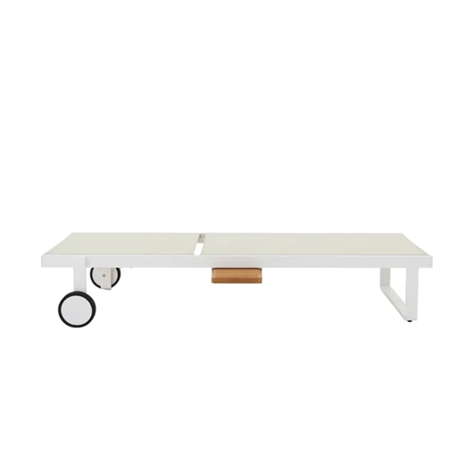 מיטת שיזוף אלומיניום לבן ועץ טיק PERSEA